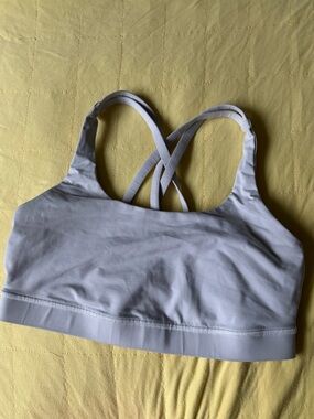 Lulu lemon white sports bra size 4